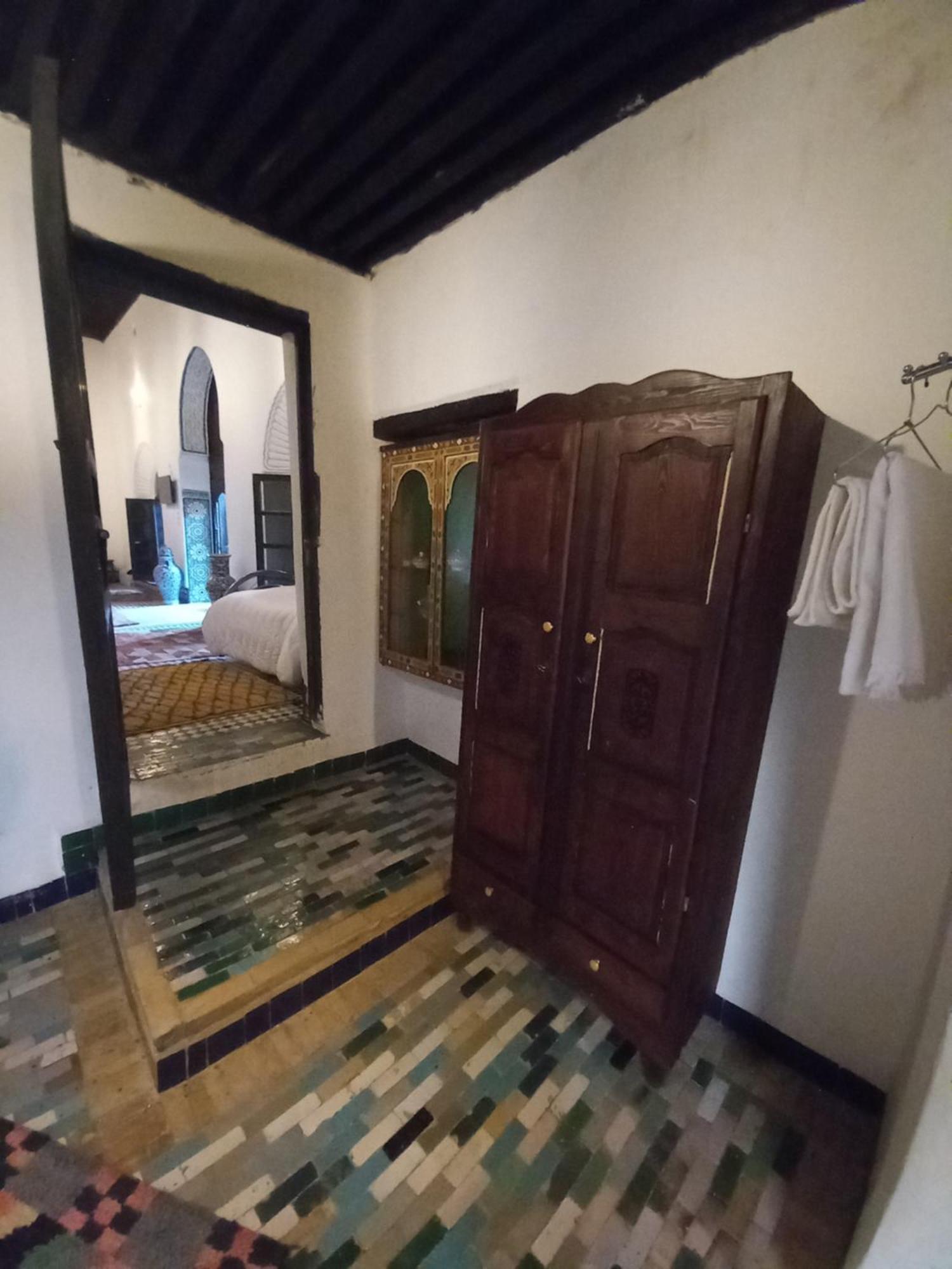 Отель Palais Alfirdaous Medina Фес Номер фото